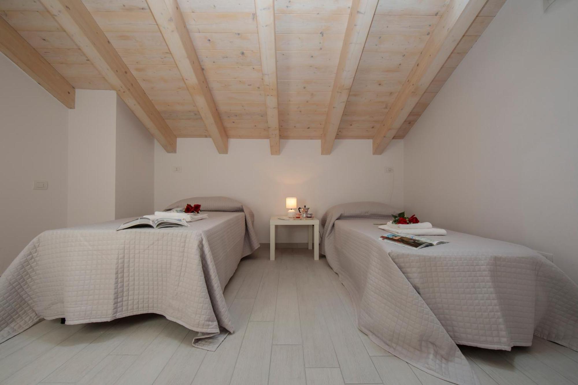 Silver Lake Apartment - Happy Rentals Анджера Екстериор снимка